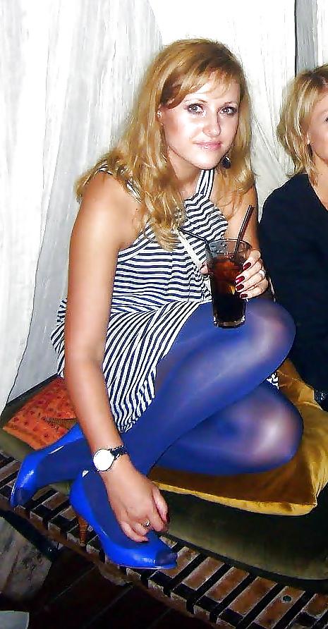 20P Amateurs in Stockings & Tights