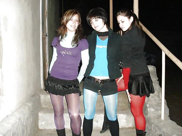 20P Amateurs in Stockings & Tights