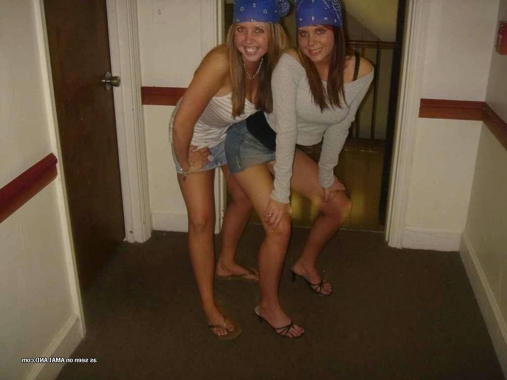 15P Cute girlfriends drinking and partying
