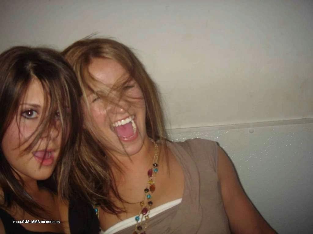 15P Cute girlfriends drinking and partying