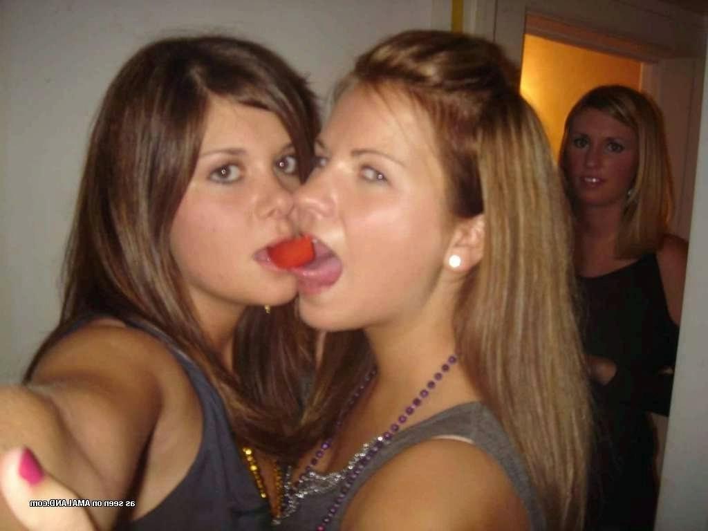 15P Cute girlfriends drinking and partying