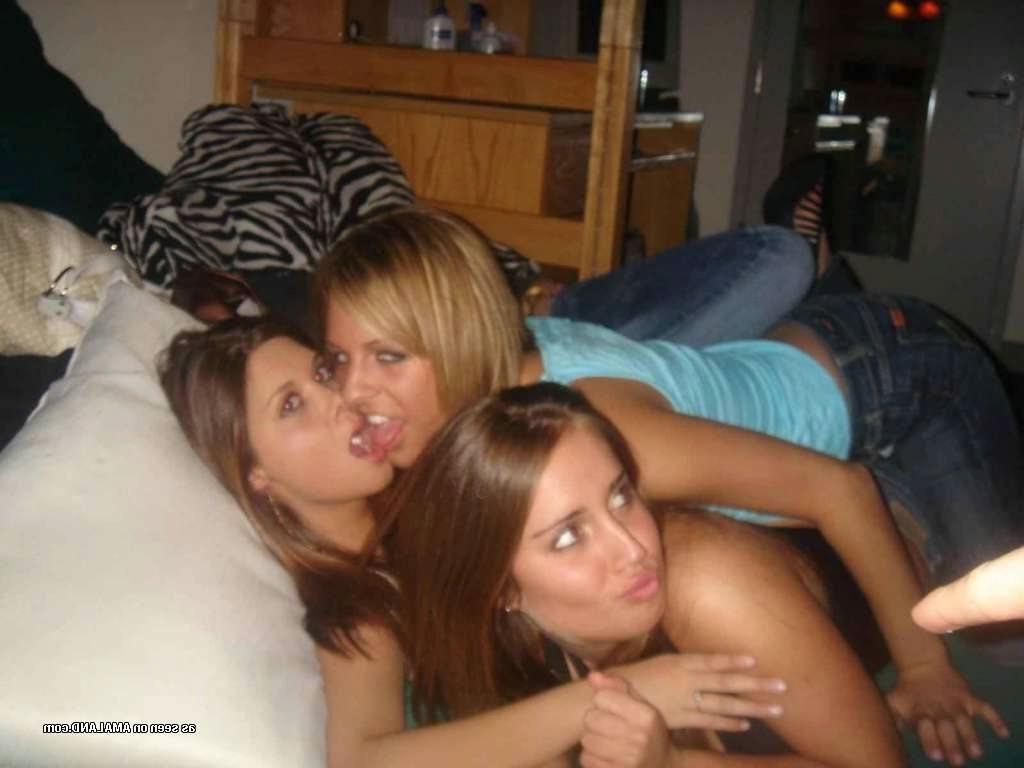 15P Cute girlfriends drinking and partying