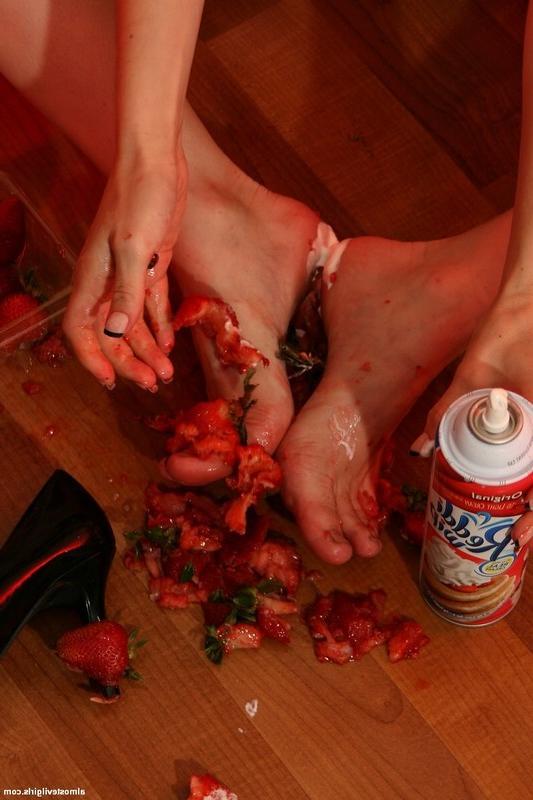 14P Kymberly Jane Smashing Strawberries