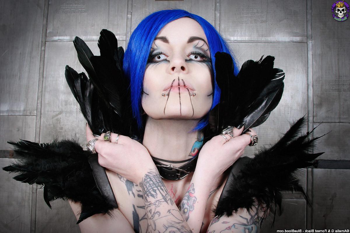 15P Stunning Tattoed Gothic Babe Kasey Kasket Black Feather Dance