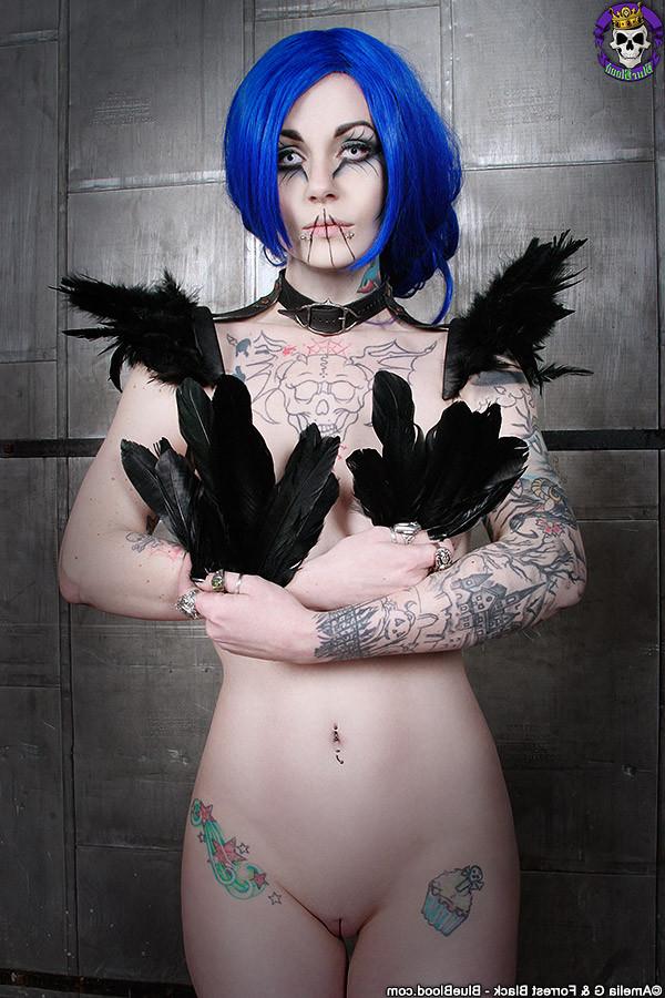 15P Stunning Tattoed Gothic Babe Kasey Kasket Black Feather Dance
