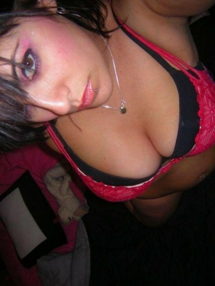 15P Emo teen girlfriends posing and selfshot pics 16
