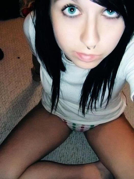 12P Pierced hotties and self shooting sluts