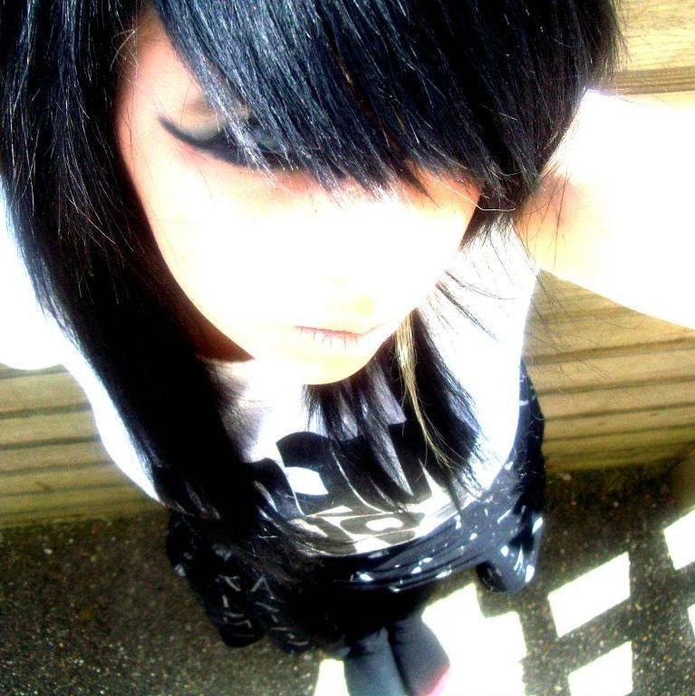 12P Alternative Emo Girls