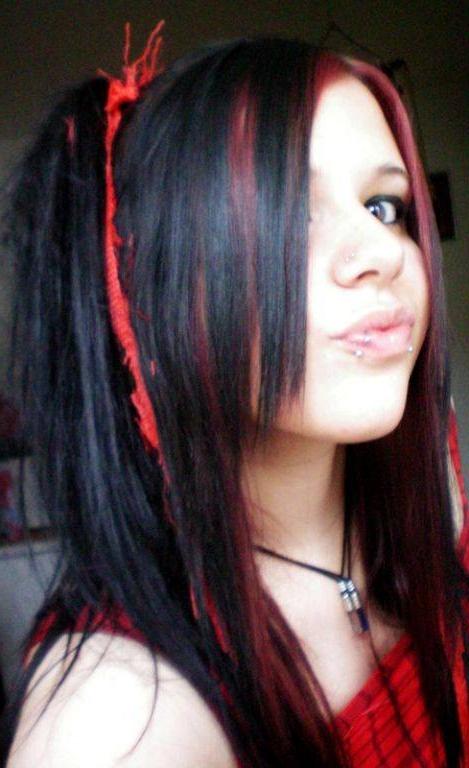 12P Sexy emo beauties are really lickable