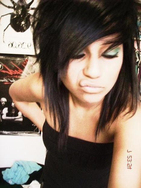 12P Emo Scene Girls are definitely horny 