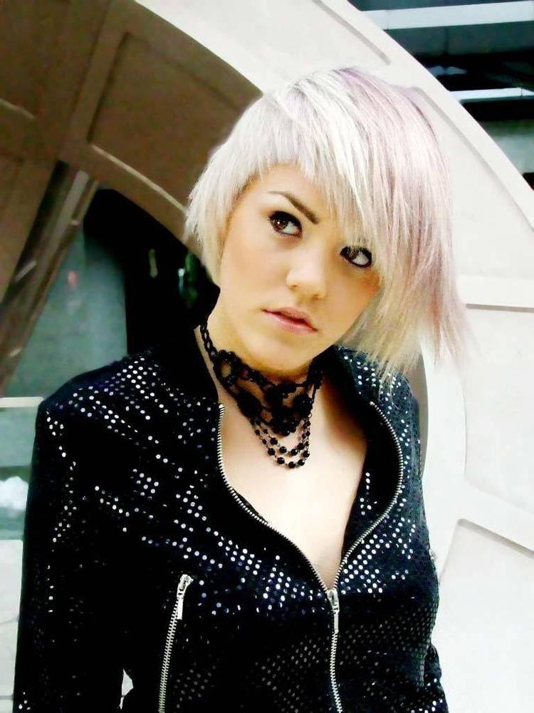12P Everybody loves emo girls