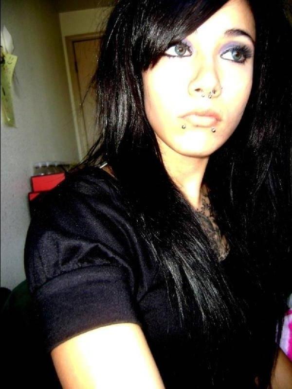 12P Everybody loves emo girls