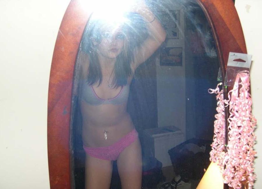 15P Cute amateur emo girlfriend teasing on cam
