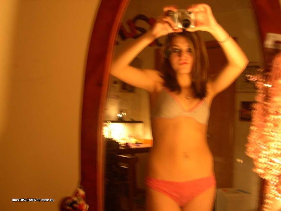 15P Cute amateur emo girlfriend teasing on cam