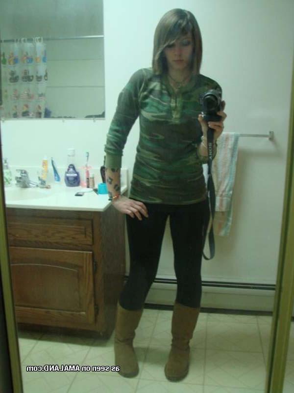 15P Real amateur emo girlfriends teasing on cam
