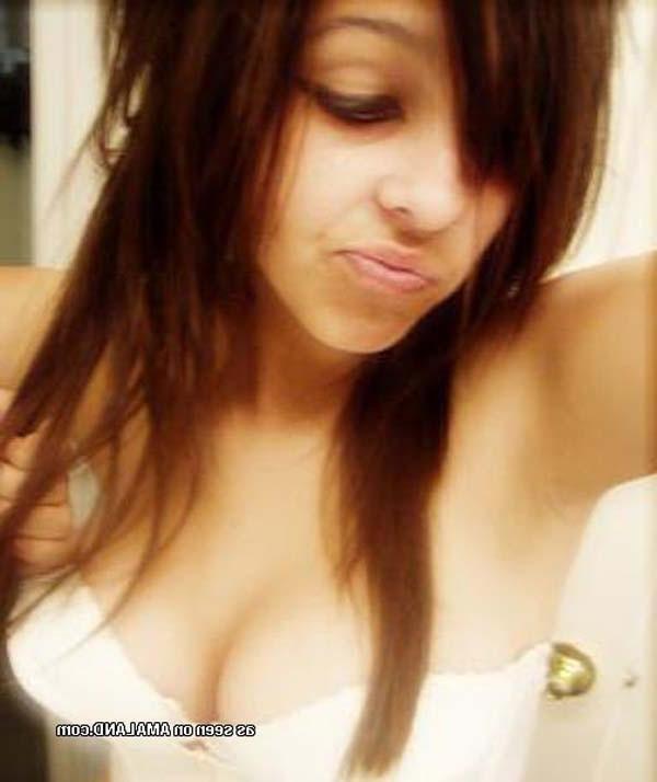 15P Real amateur emo girlfriends teasing on cam