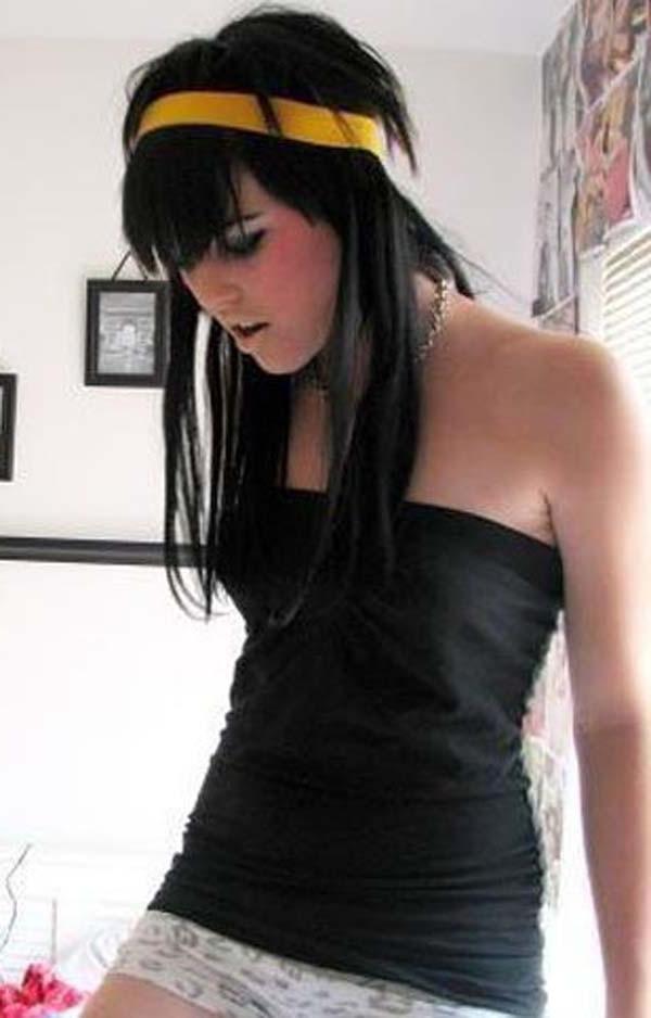 15P Cute amateur emo girlfriend teasing on cam