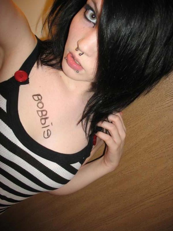 10P Cute amateur emo girlfriends taking naughty pics