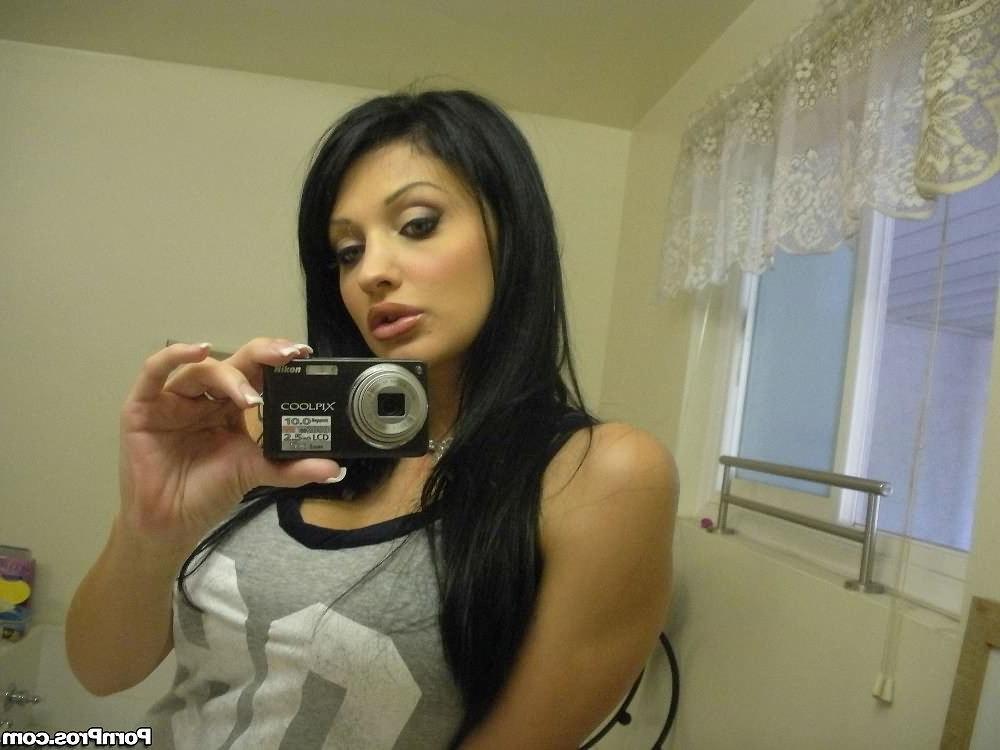18P Beautiful ex girlfriend takes pics then fucks on camera