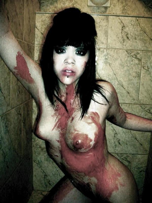 15P Emo girlfriends posing in the mirror