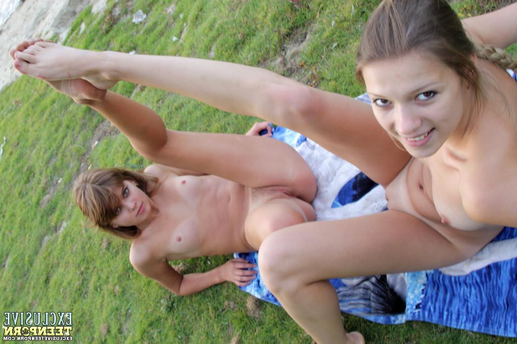 20P Teen lesbi show pussies.
