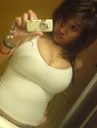 12P Slutty emo teen exposed online