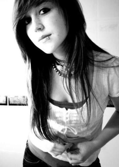 12P Fresh pictures of real emo bitch having head