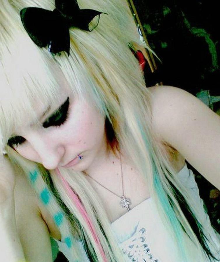 12P Really hot emo sluts naked