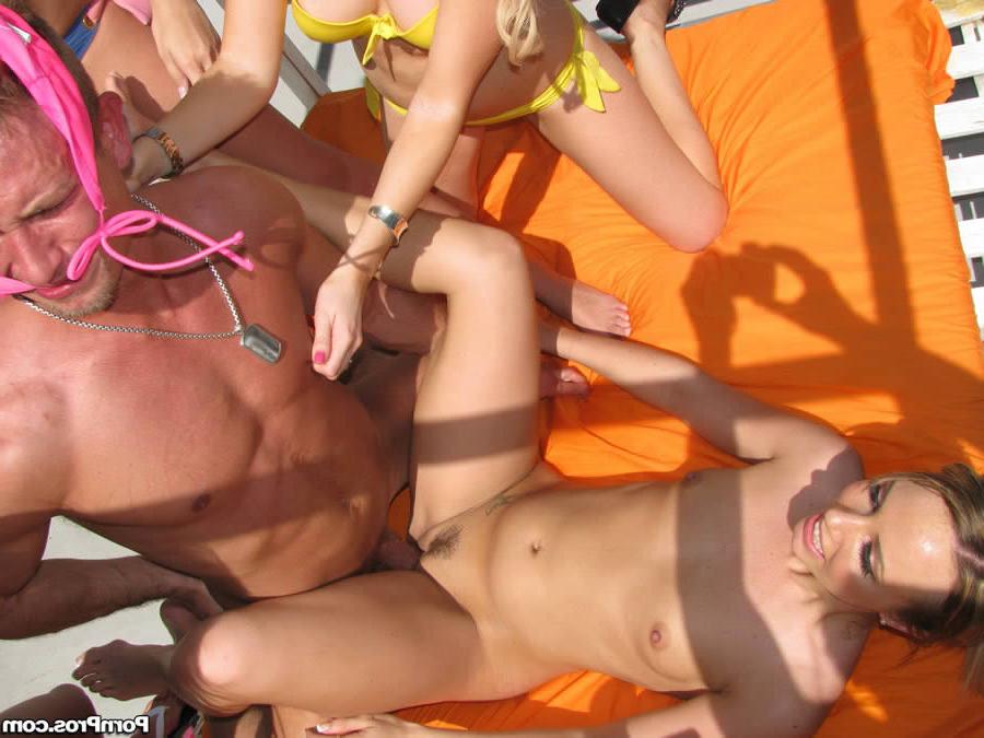 16P Male stripper used and abused by kinky and mean partygirls
