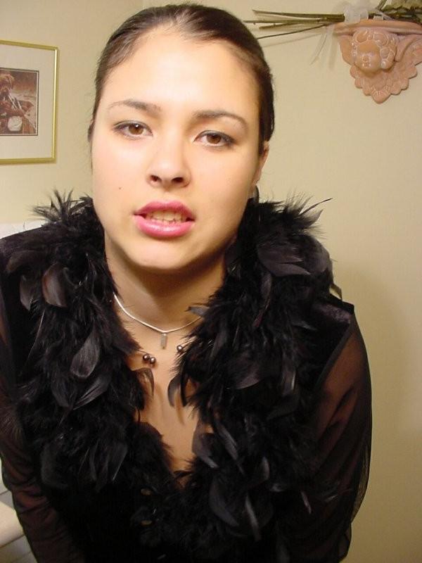 15P Cute brunette teen peeing