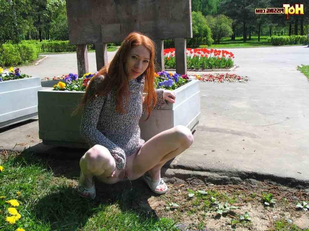 16P Redhead pissing outdoors