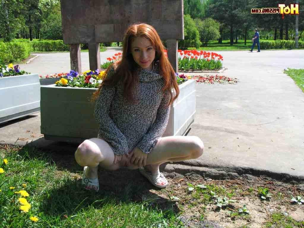 16P Redhead pissing outdoors