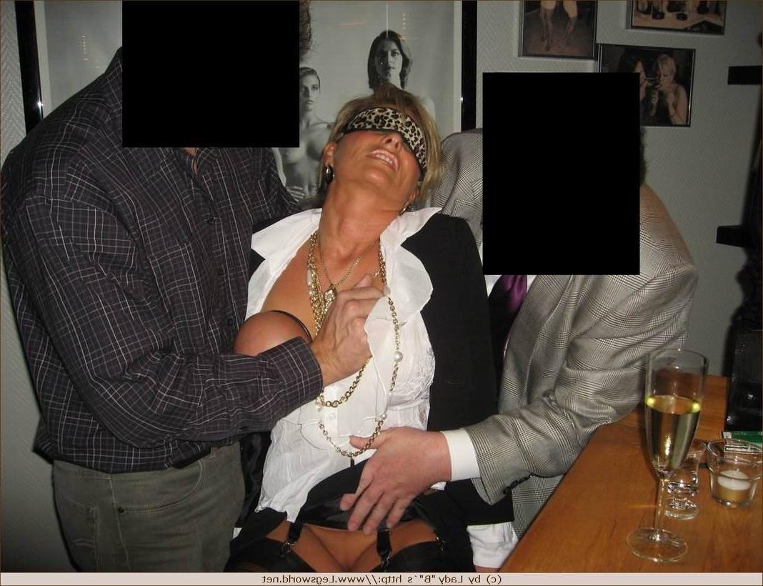12P Busty german lady in stockings having blind date