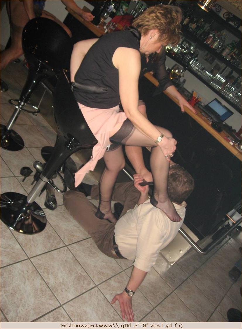 12P Kinky german babes in stockings foot teasing