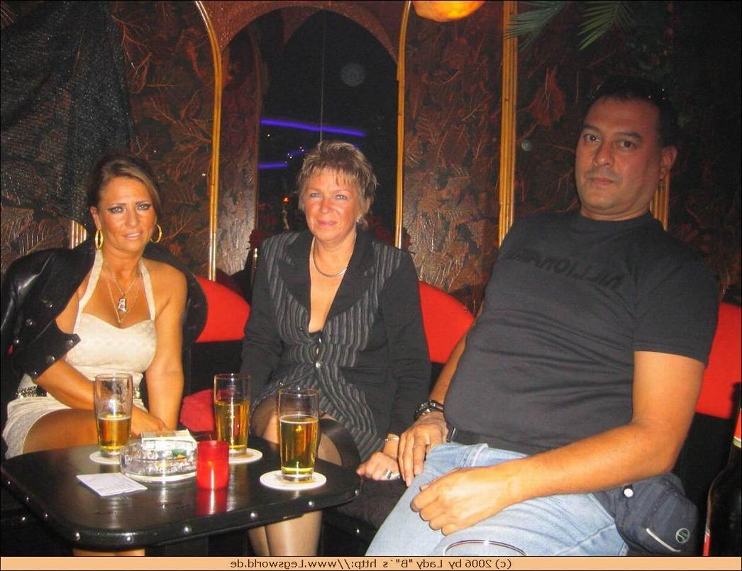 12P Milf in nylons gets hot at amateur swinger party