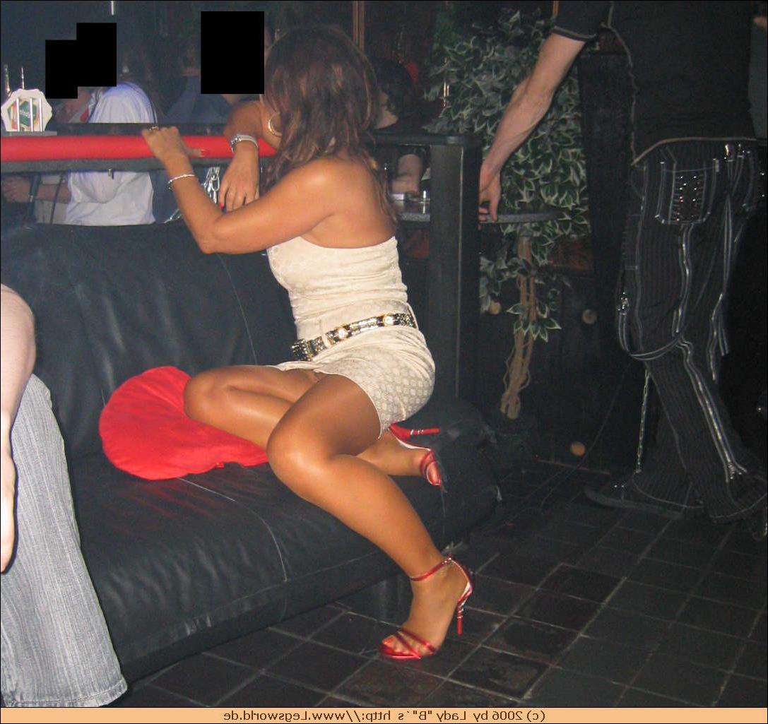 12P Milf in nylons gets hot at amateur swinger party