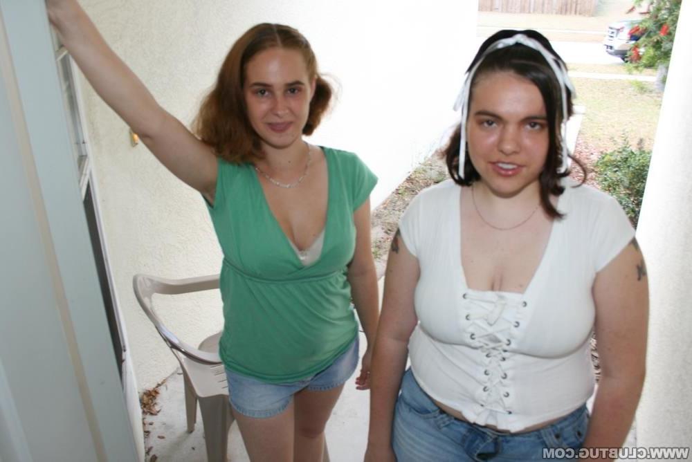 16P Two sexy teens from the same street give guy a handjob