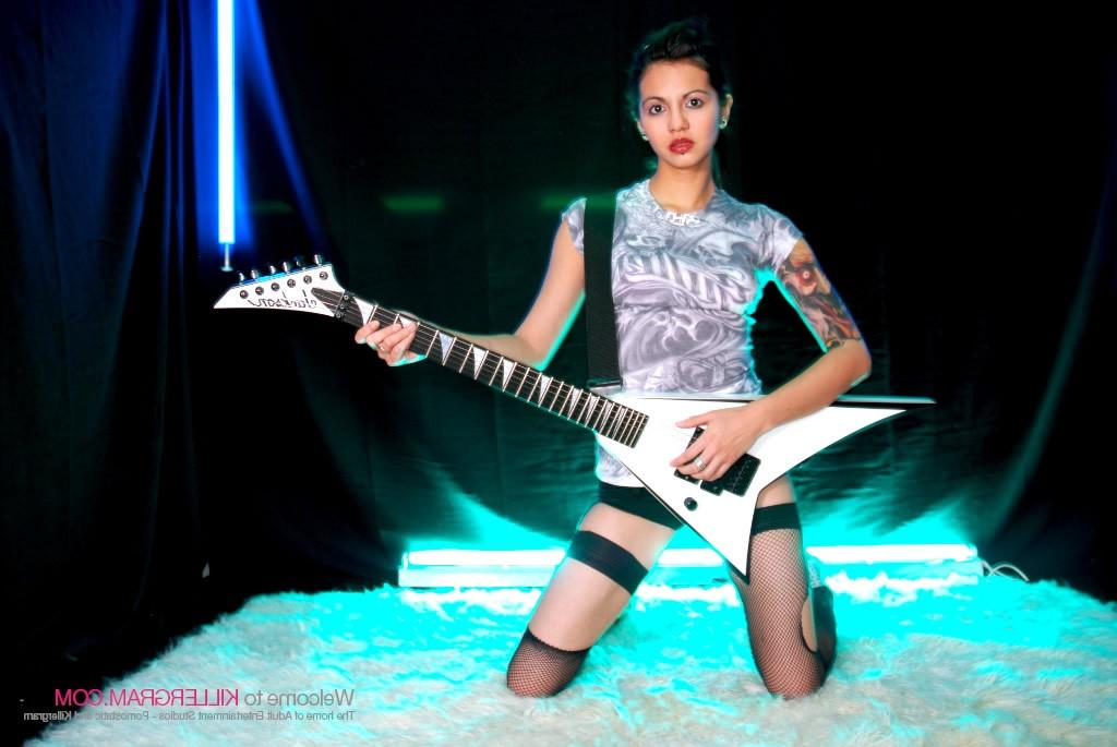 16P Petite and Tattooed Rock Chick Holly Dee Gets Her Pussy Fucked Senseless