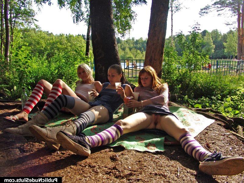 14P Three babes get naughty and run the hottest lesbian show in the park