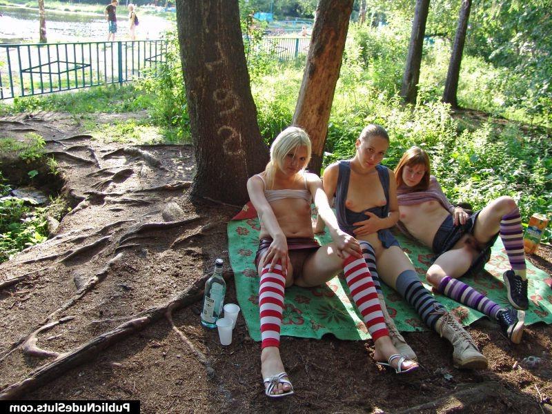 14P Three babes get naughty and run the hottest lesbian show in the park