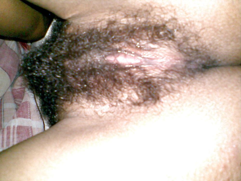 13P Sri Lankan Teen (showing pussi)