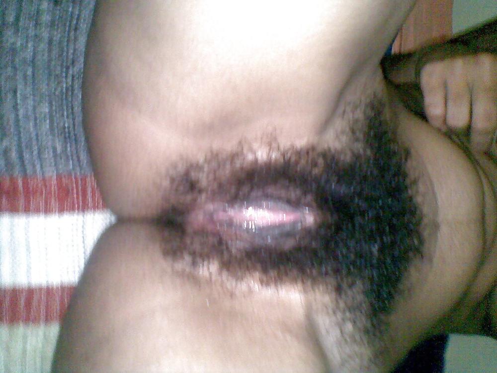 13P Sri Lankan Teen (showing pussi)