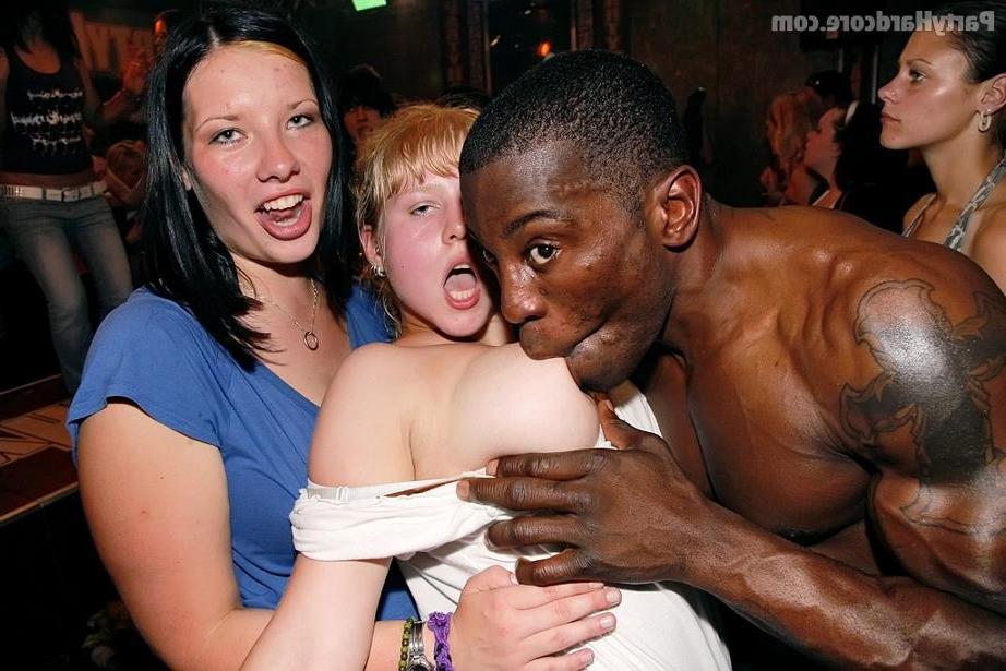 19P Cock and cum hungry babes go insane at male strippers night