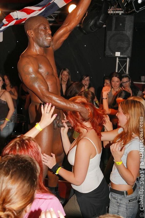 19P Naive but pretty horny babes suck off black hung stripper
