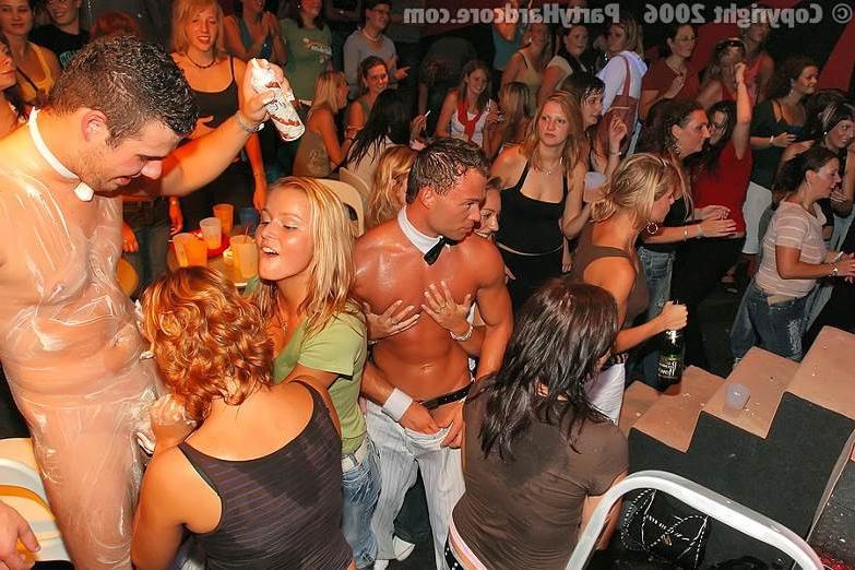 19P Naive but very horny babes suck off creamy male strippers