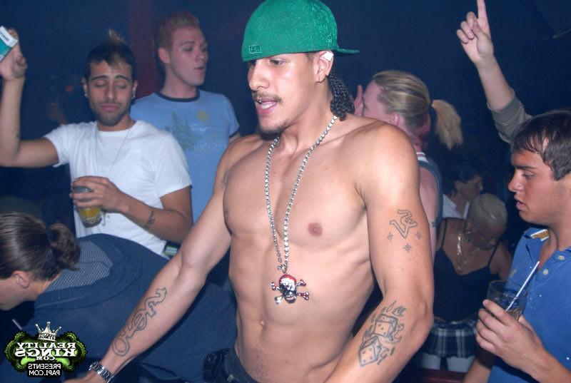 17P These guys are sooo outta of their minds in these hot guy on guy pics