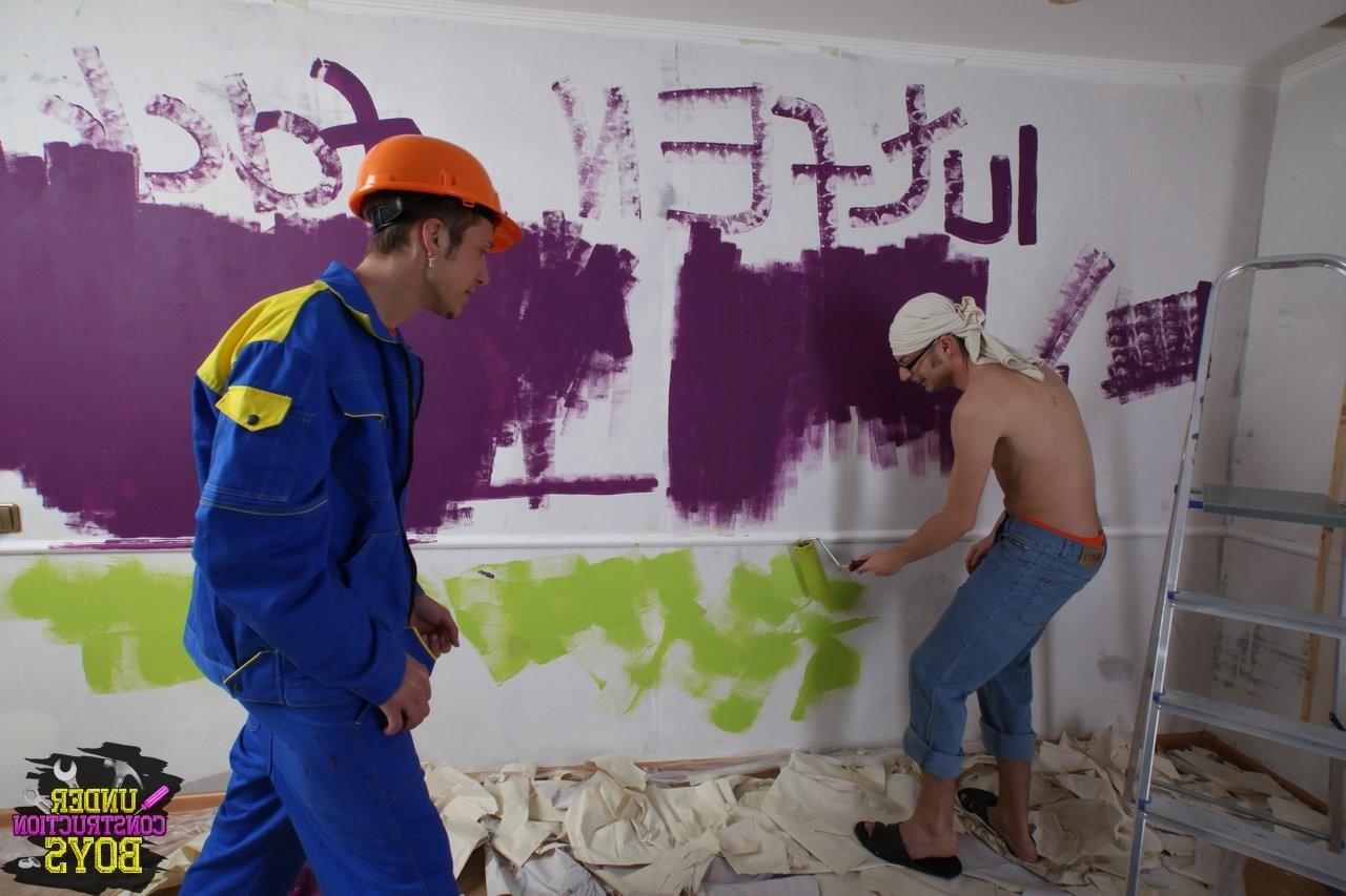 15P Lunch break is cock sucking break for these horny working twinks
