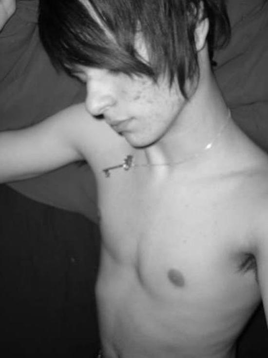 16P Self-shooting teen emo twinks