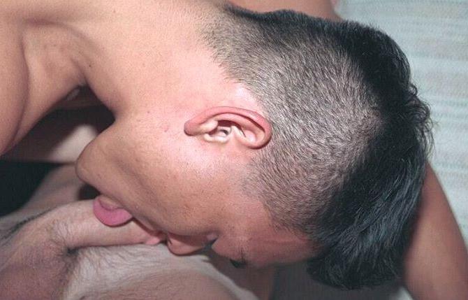 20P Asian and euro twinks enjoy mutual blowing and tasting cum