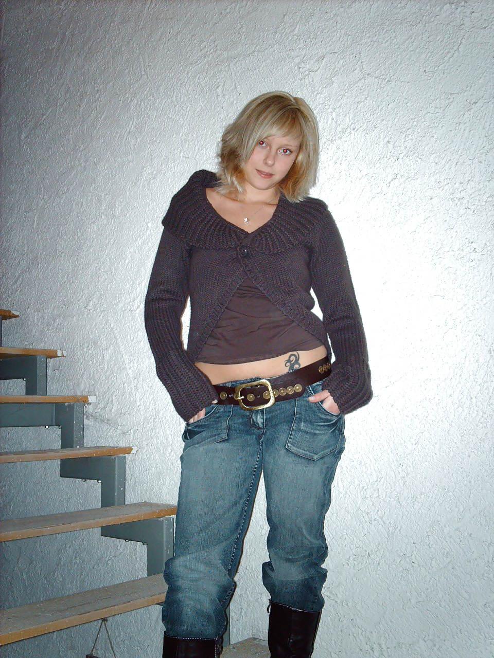 22P Sexy Blonde German